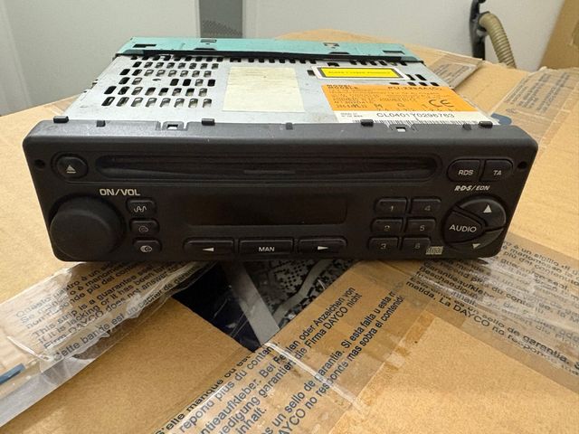 Radio Peugeot CL0401Y0296763