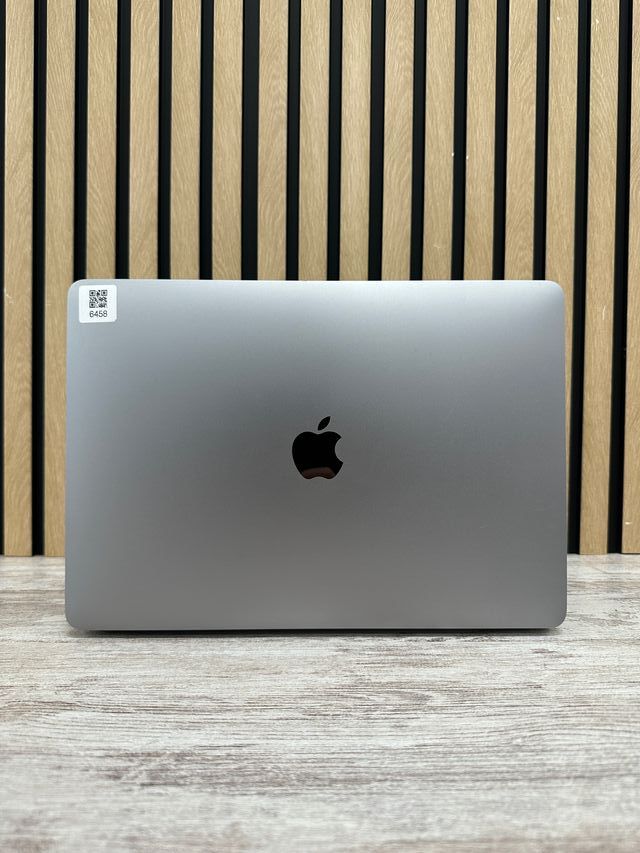 MacBook Pro 13" 2020 TB M1 8gb 256gb SSD