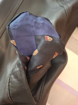 Cazadora de piel negra para hombre