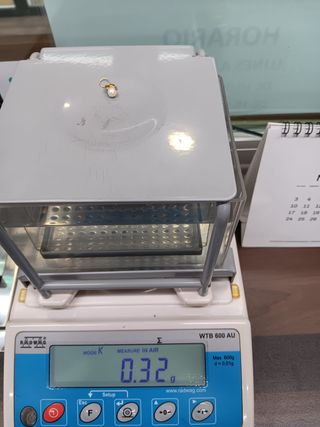 Dije Oro 18k con Perla Blanca