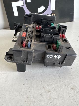 Caja fusibles BSM B2 9644038780