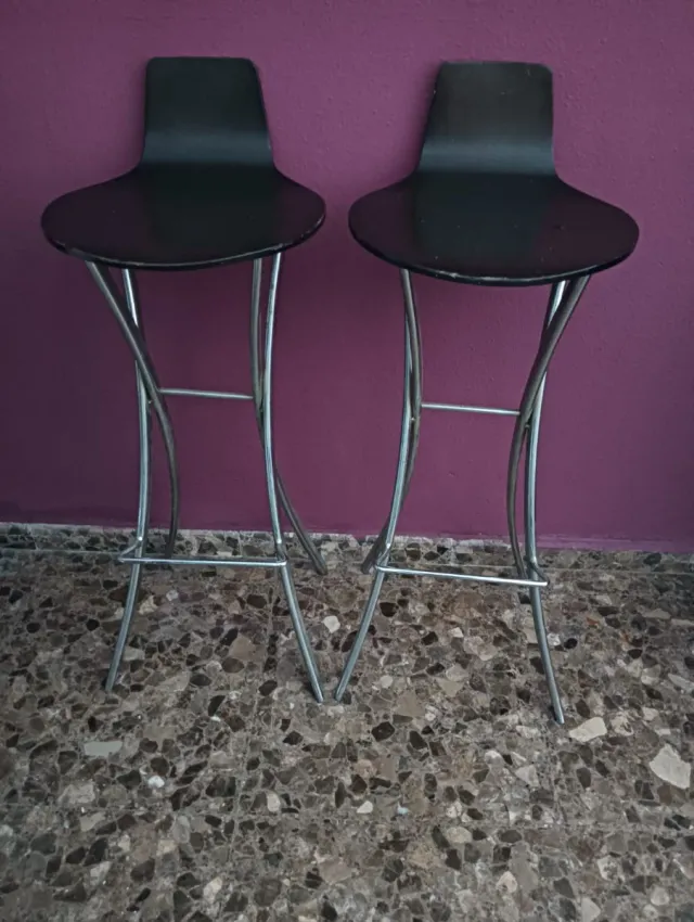 Set 2 Taburetes Altos Diseño