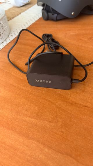 Cargador Xiaomi Patinete Eléctrico Nuevo