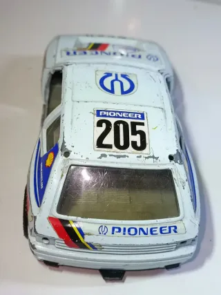 CARROCERÍA PEUGEOT 205 TURBO 1/25 MIRA
