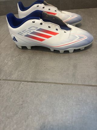 Botas de fútbol Adidas Predator y f50 niño