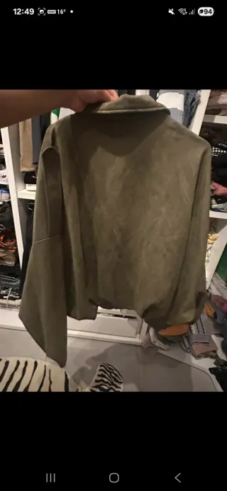 Cazadora verde caqui