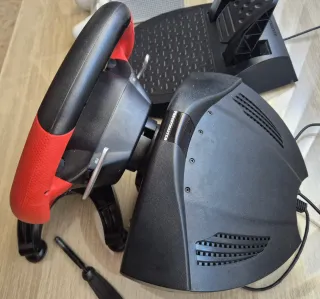 Xbox Series S + V. Thurmaster Ferrari 458 Spider