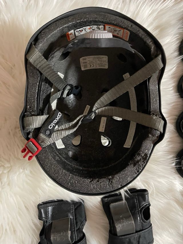 Casco y protecciones patinaje Oxelo