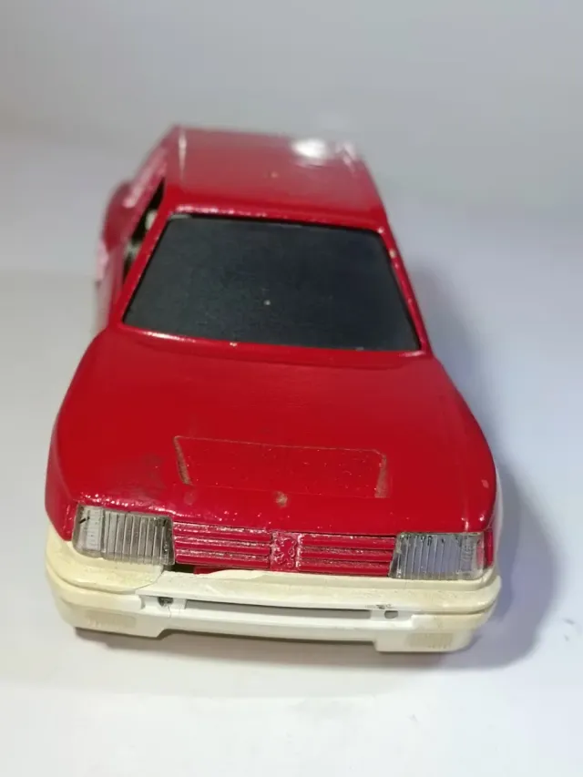 CARROCERÍA PEUGEOT 205 TURBO BURAGO 1/24