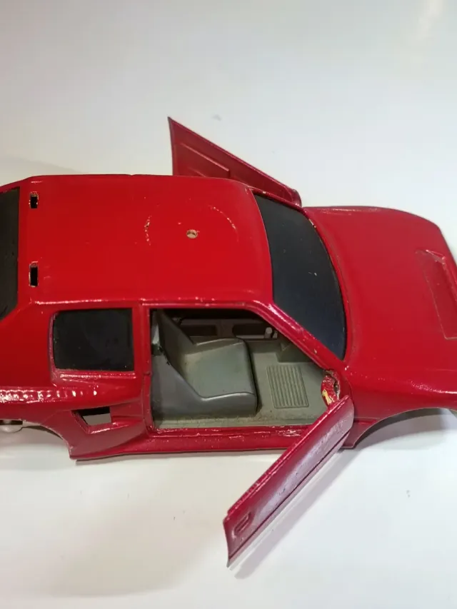 CARROCERÍA PEUGEOT 205 TURBO BURAGO 1/24
