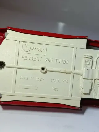 CARROCERÍA PEUGEOT 205 TURBO BURAGO 1/24