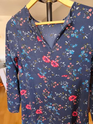 Vestido flores azul marino con flores, Talla S