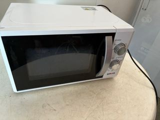 Microondas ROMMER blanco