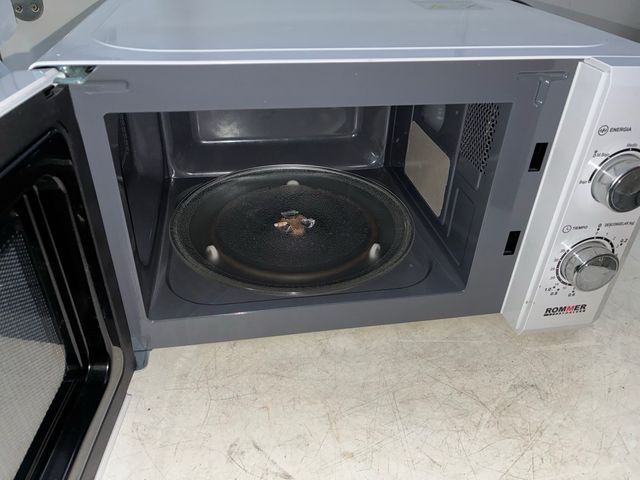 Microondas ROMMER blanco