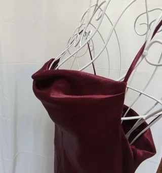 Vestido de fiesta/gala/noche color burdeos