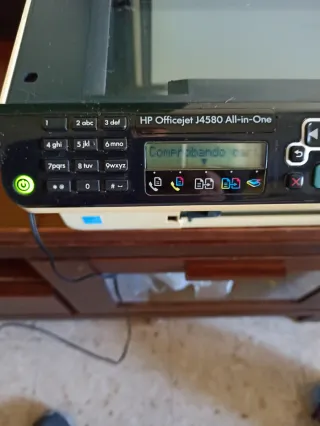 Torre HP Pavilion Negra y Plateada