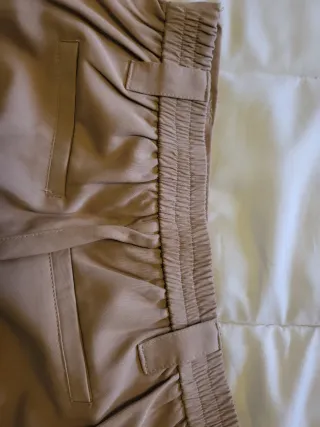 Pantalón cargo beige Talla S