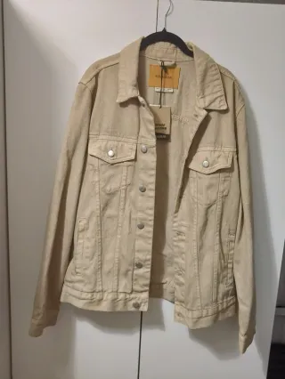 Chaqueta vaquera Pull&Bear beige hombre