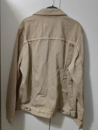 Chaqueta vaquera Pull&Bear beige hombre