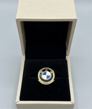 Anillo BMW Dorado
