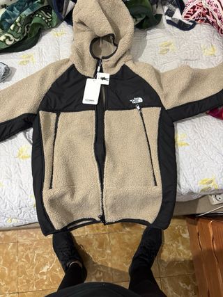 Chaqueta The North Face Beige y Negra