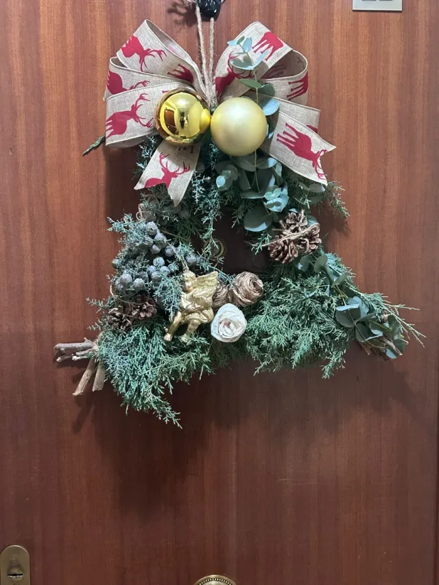 Corona Navideña Artesanal con Lazo Estrellas