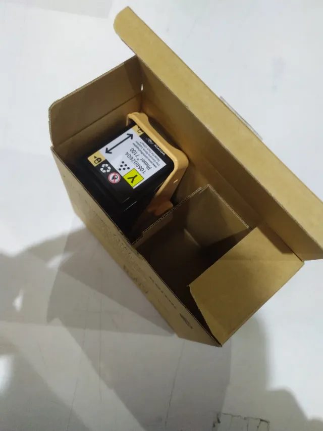 Xerox Phaser 7100  Tóner Amarelo 106R02604