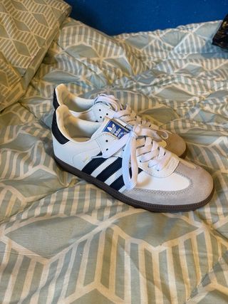 Zapatillas Adidas Samba Beige y Blanco