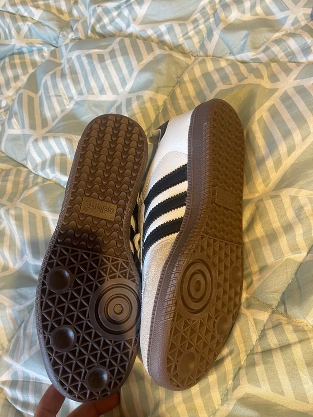 Zapatillas Adidas Samba Beige y Blanco