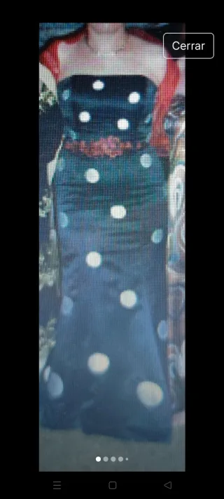 Vestido de fiesta con lunares