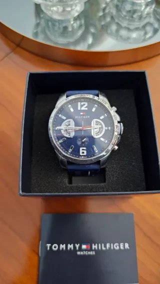 Reloj Tommy Hilfiger Azul y Plateado