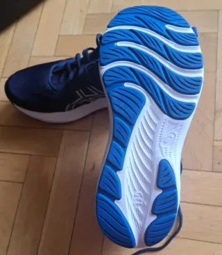 Zapatillas ASICS GEL Windhawk.NUEVAS.Talla 43.5.