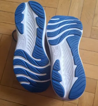 Zapatillas ASICS GEL Windhawk.NUEVAS.Talla 43.5.