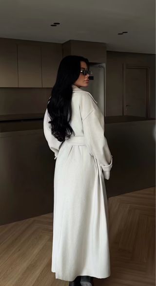 Cappotto lungo bianco elegante monopetto lungo