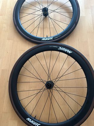 Ruedas Mavic Cosmic S42 Disc Carbono