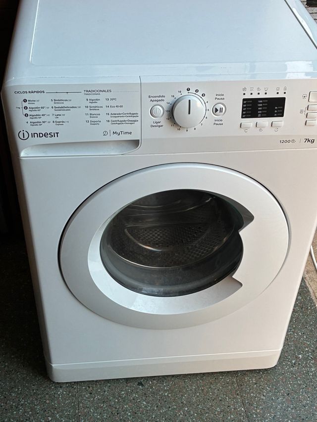 Lavadora Indesit 7kg 1200 rpm