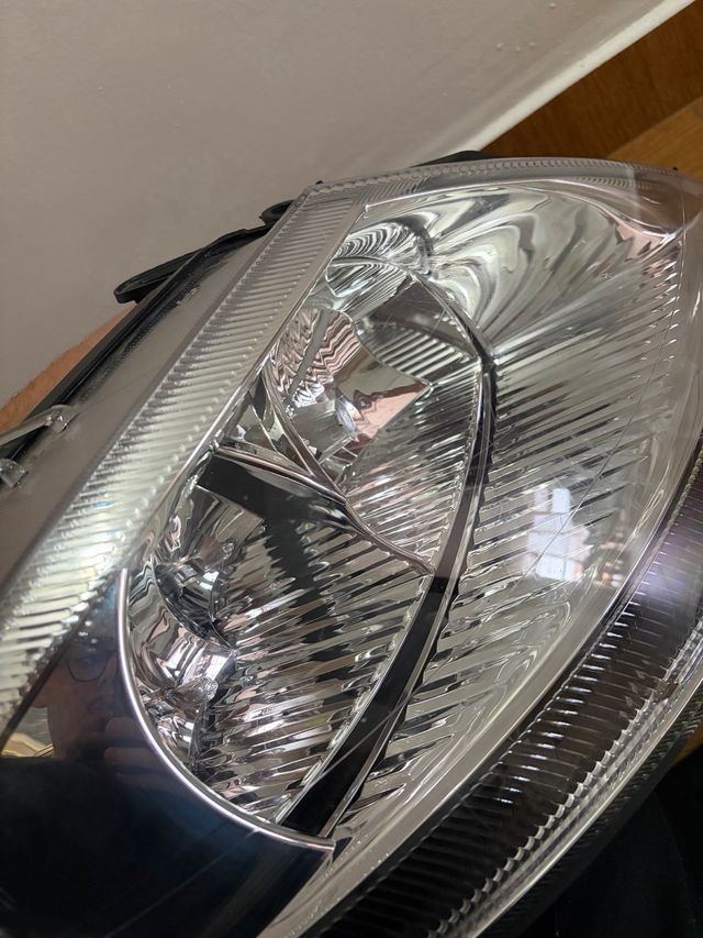 Faro delantero Citroën C3