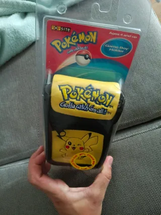 Funda Game Boy Pokémon Pikachu