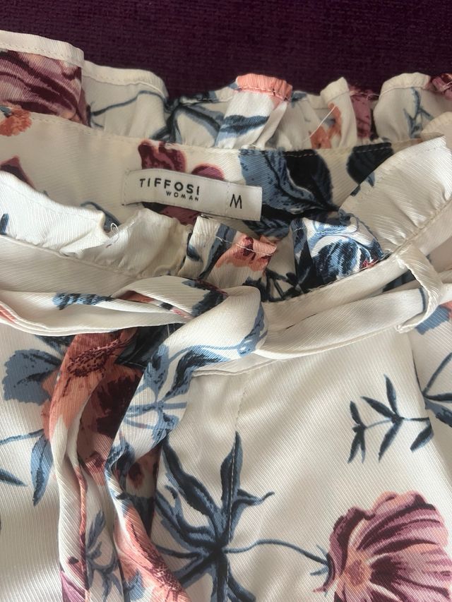 Pantalones cortos TIFFOSI florales talla M
