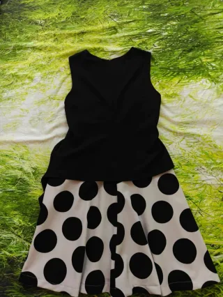 Abito asimmetrico pois