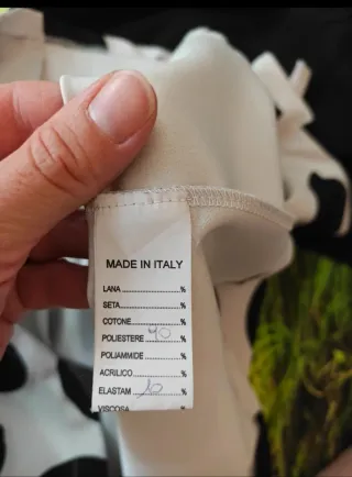 Abito asimmetrico pois