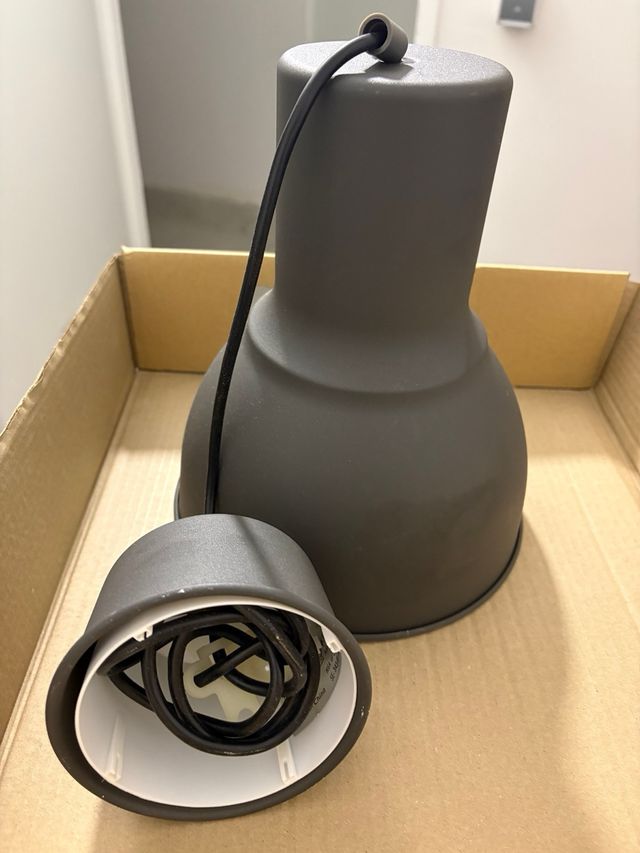 Lámpara colgante Ikea gris