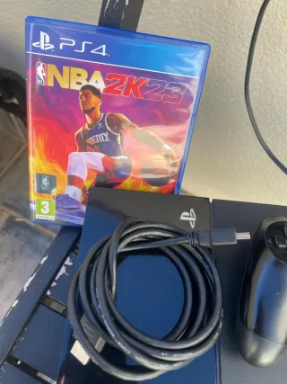 PS4 (PlayStation 4) Negra + NBA 2K23