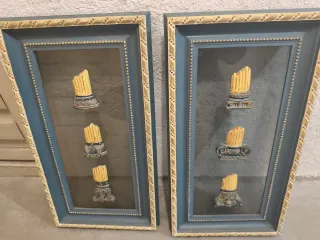 Quadri decorativi con colonne dorate