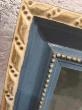 Quadri decorativi con colonne dorate