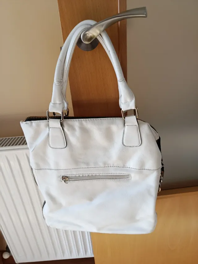 Bolso Parfois blanco mano y colgar