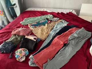 Ropa premamá variada