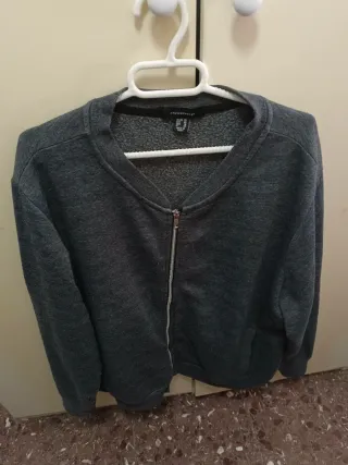 3 Chaquetas tallas 48 y XL H&M y Primark