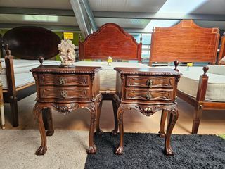 Mesas de cabeceira antigas em madeira maciça - ópt