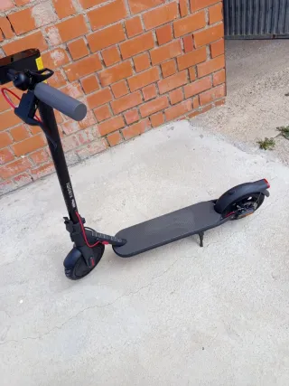 Patín Eléctrico Xiaomi Negro